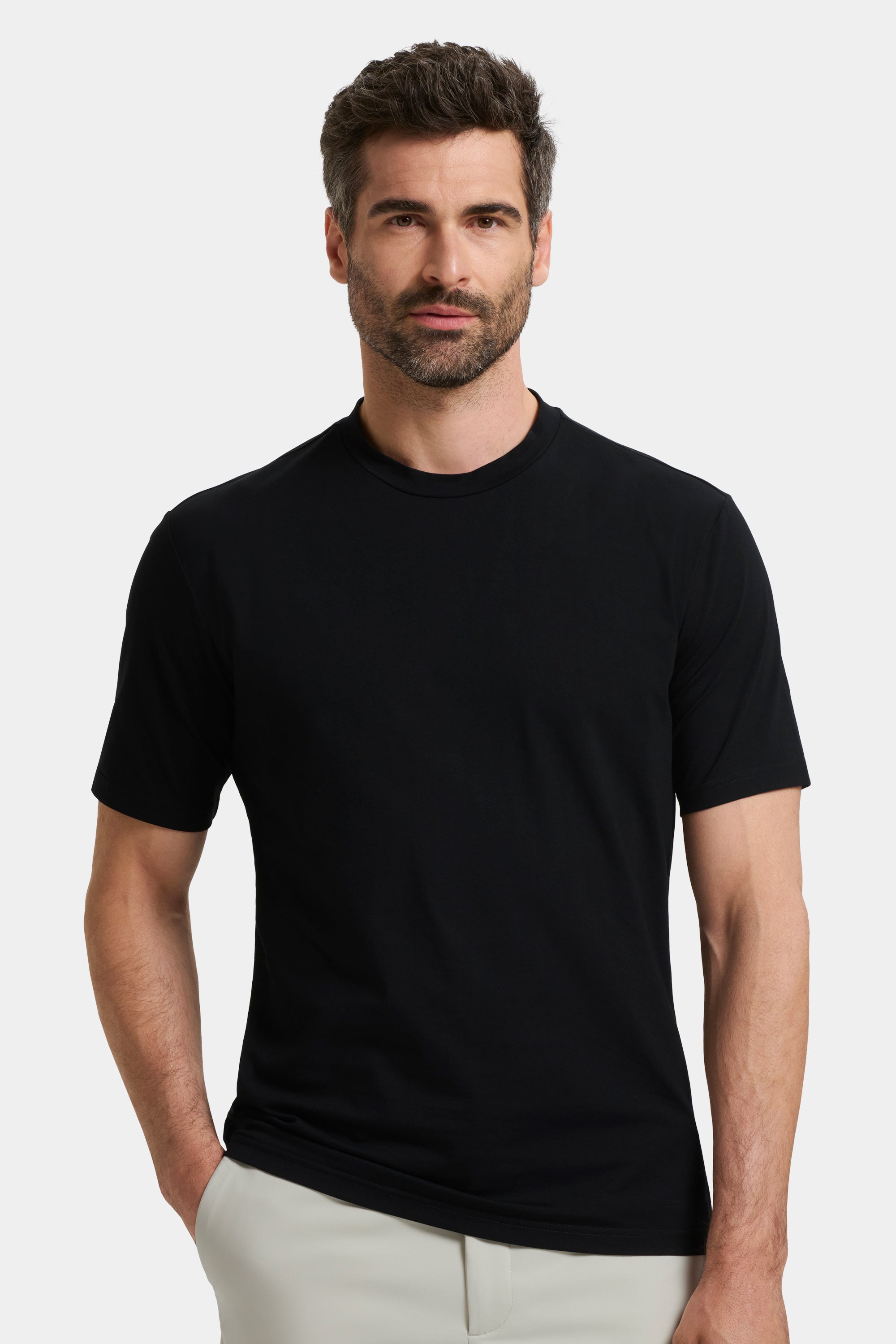 OLEELLINEN SLIM T-Paita